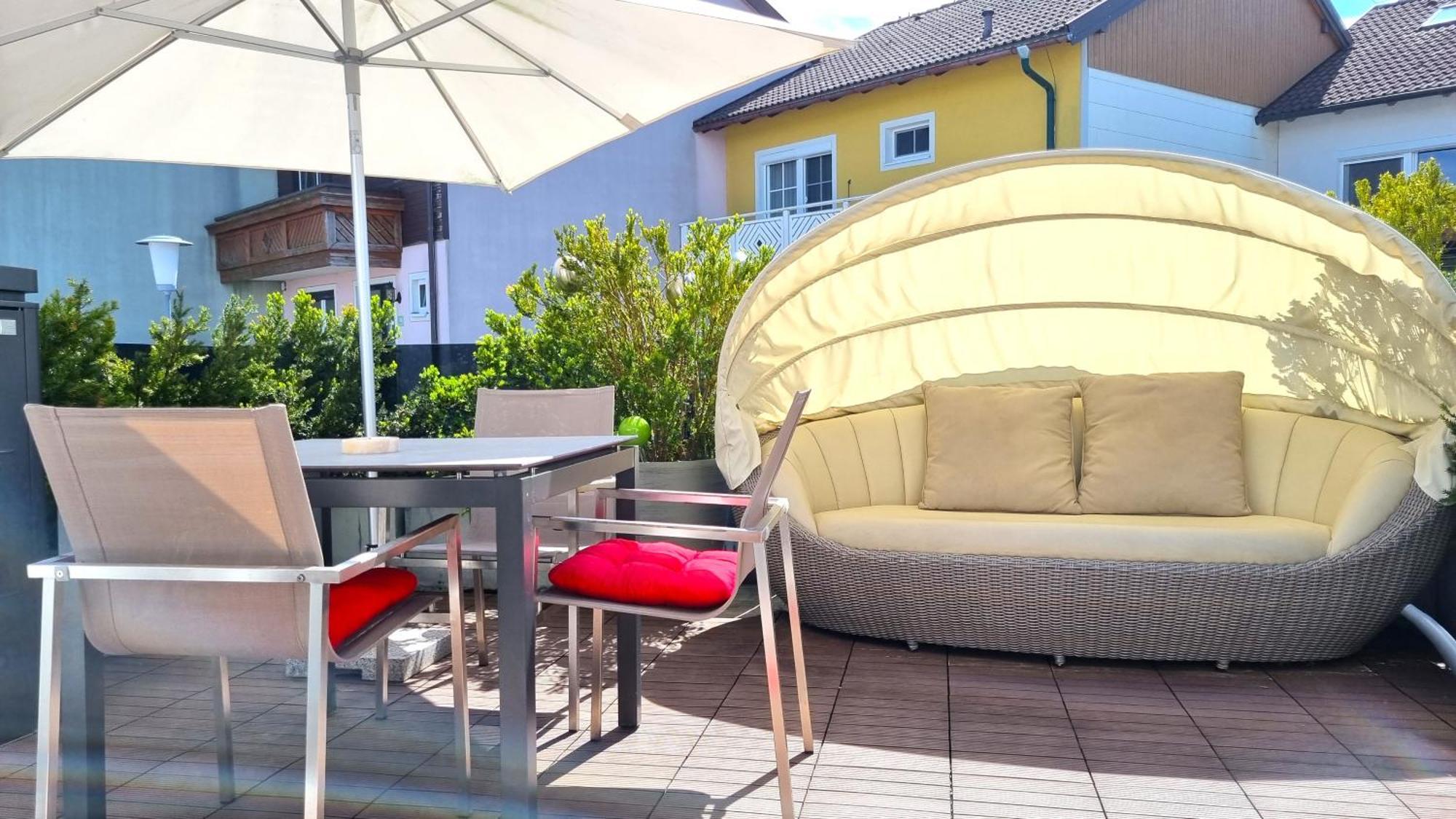 Haus Am Weinberg Apartment Seekirchen am Wallersee Exterior foto