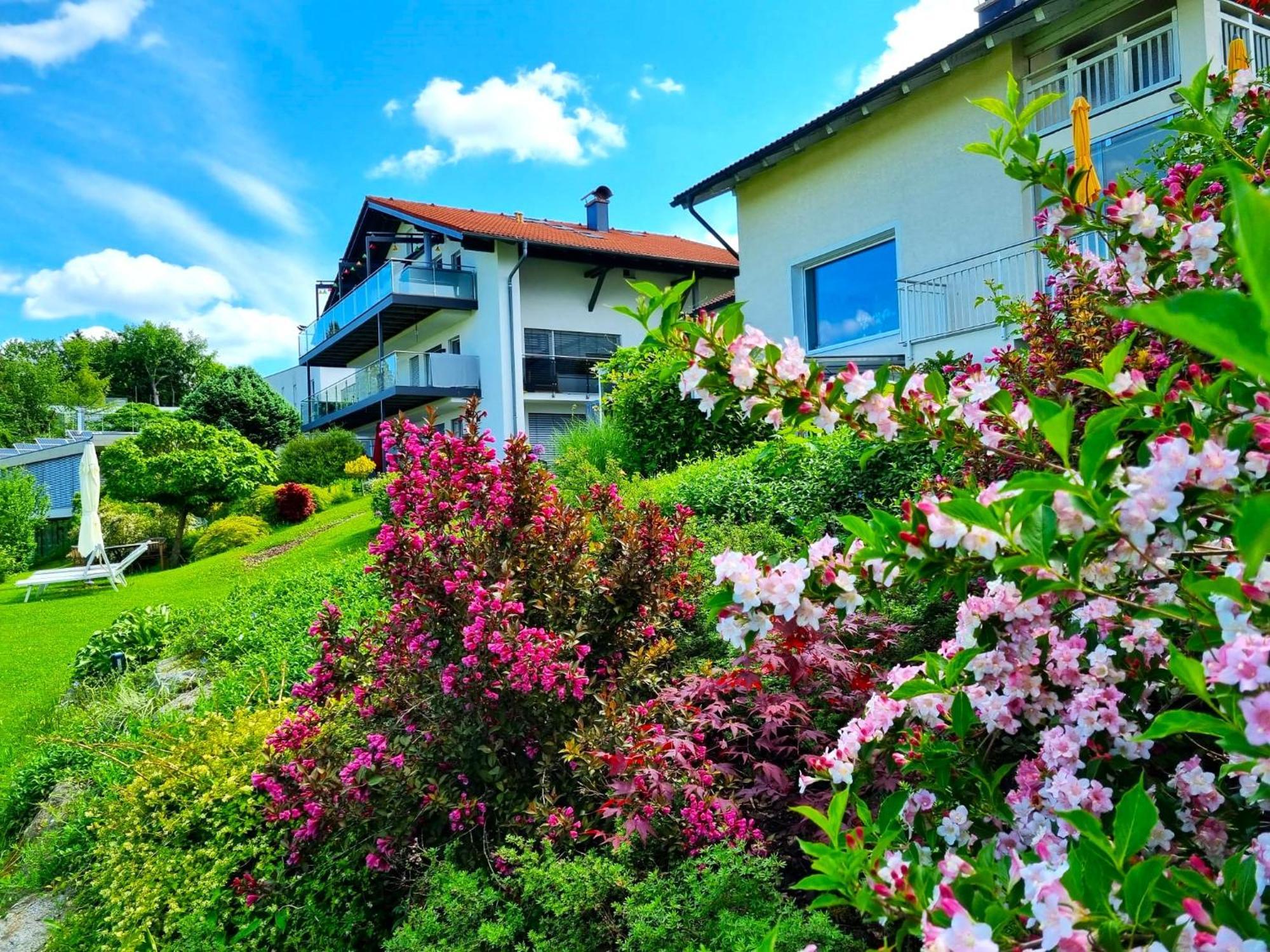 Haus Am Weinberg Apartment Seekirchen am Wallersee Exterior foto